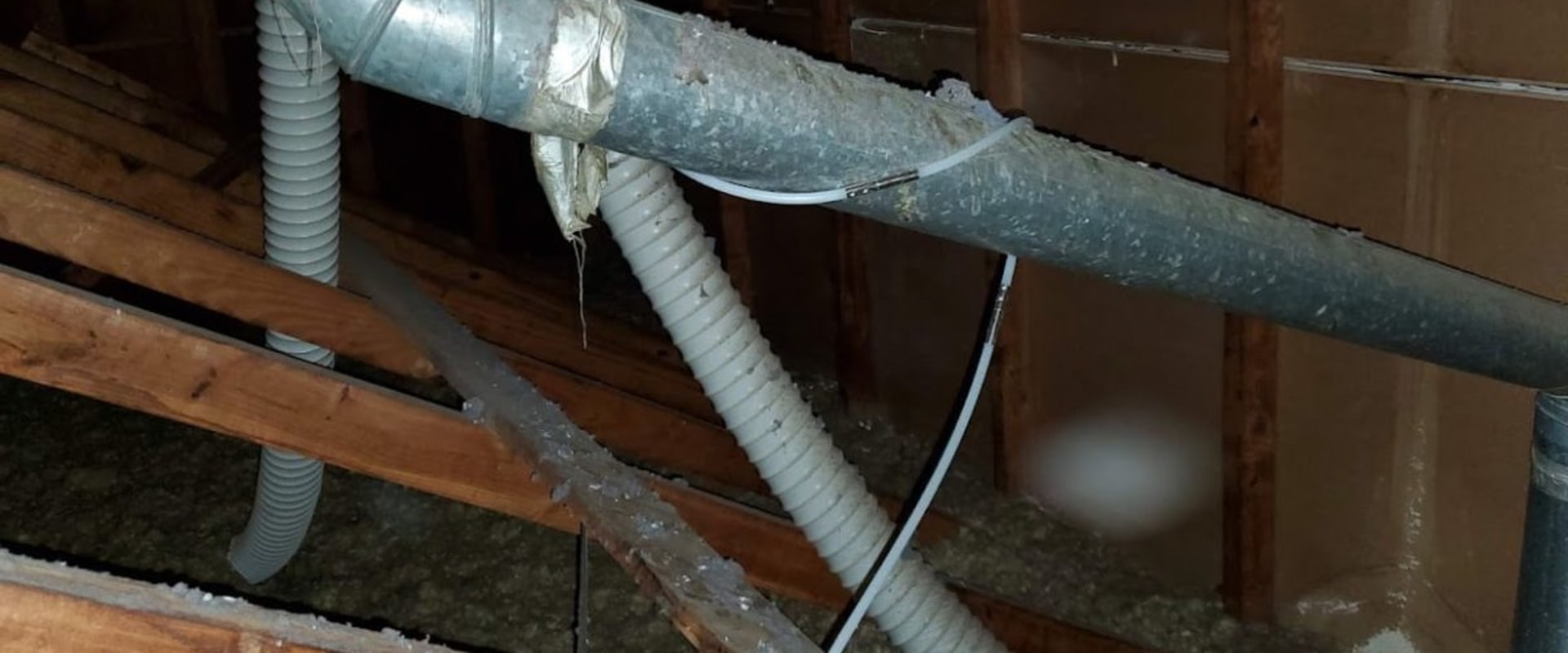 How to Prevent Your Dryer Vent from Falling Off